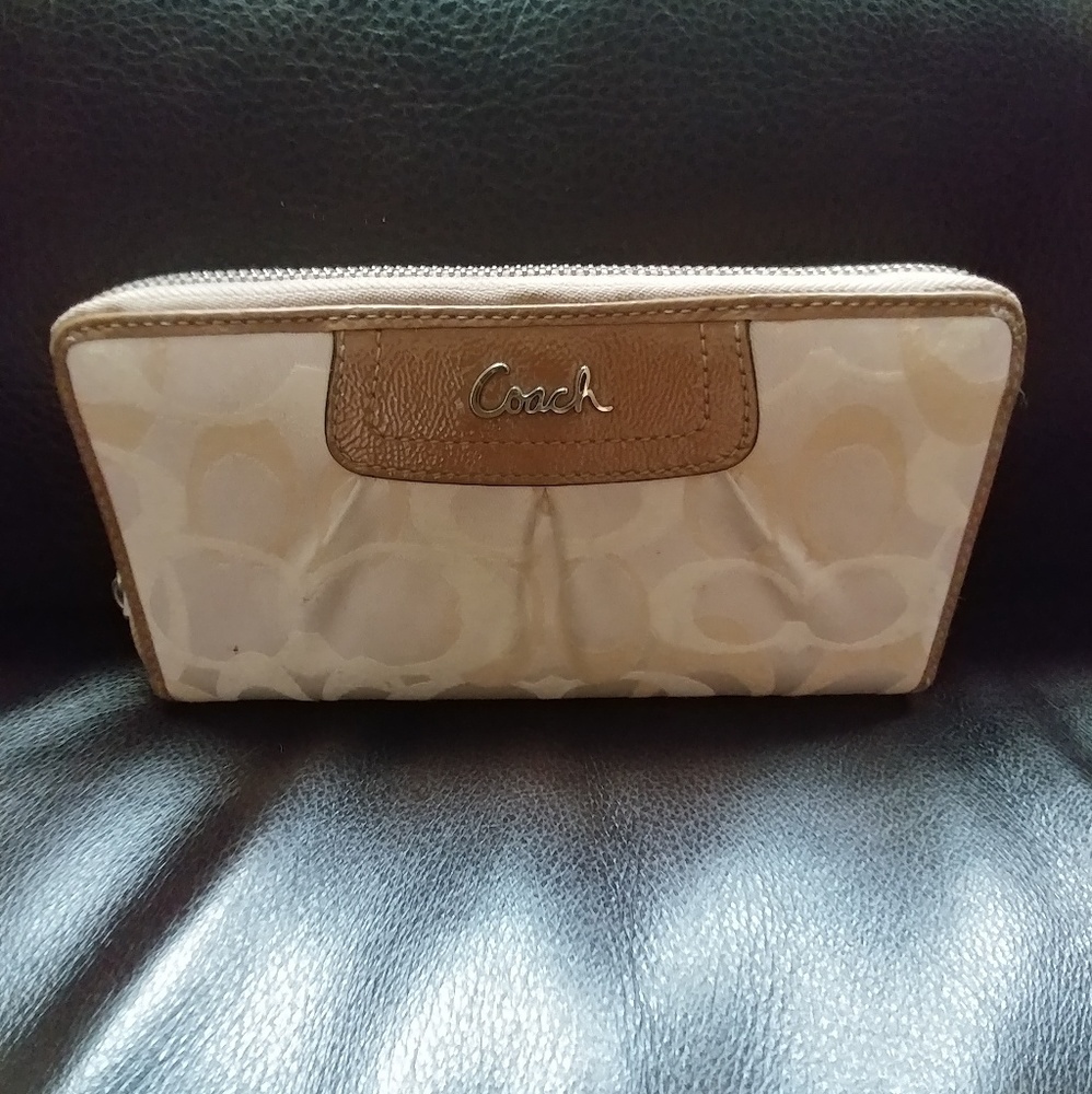 Coach wallet
